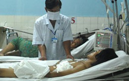 Bị đâm thủng tim khi dạo trong công viên 